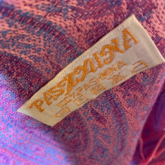 Pashmina - Picture 5 of 5